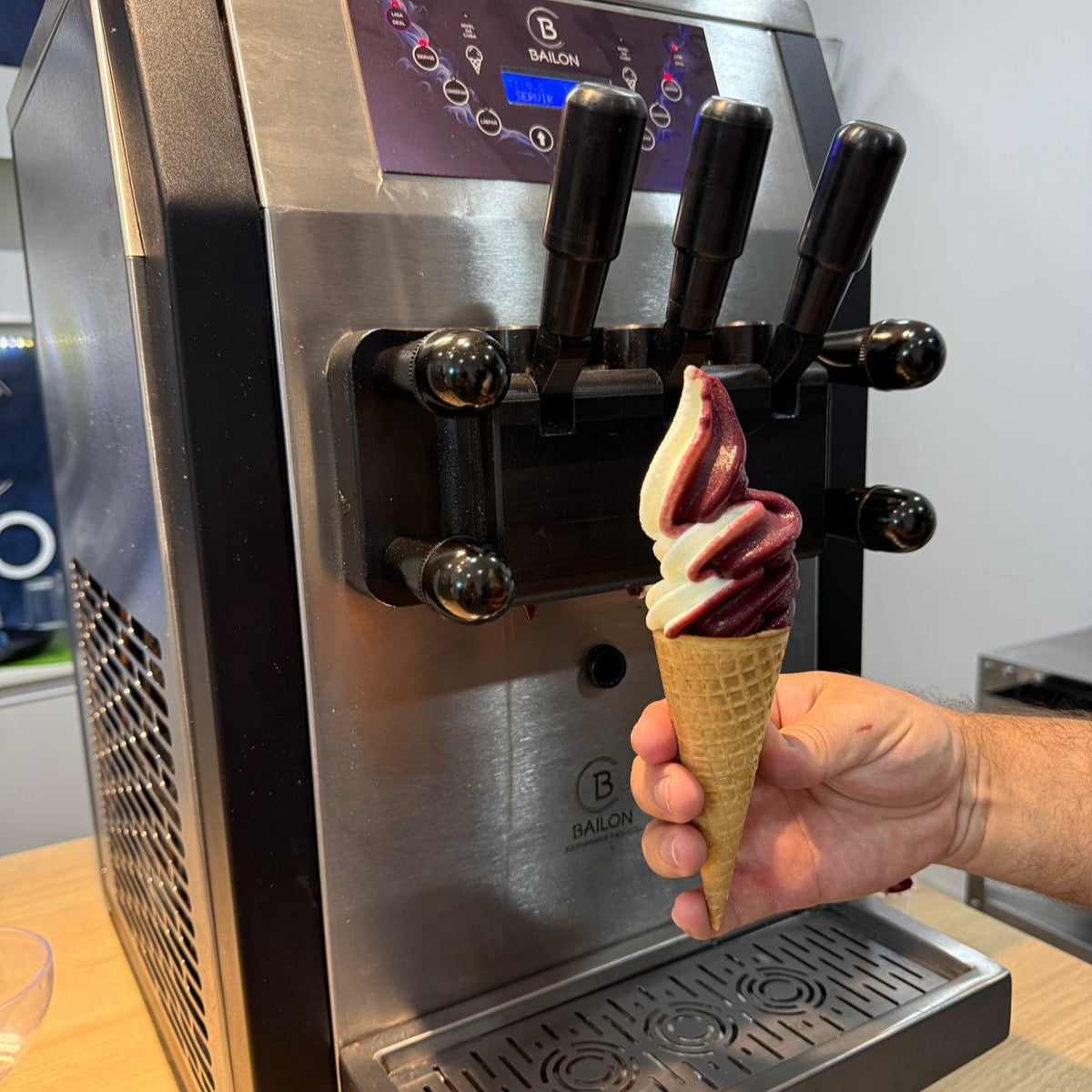 Máquina de Sorvete Expresso 3 Bicos Nacional